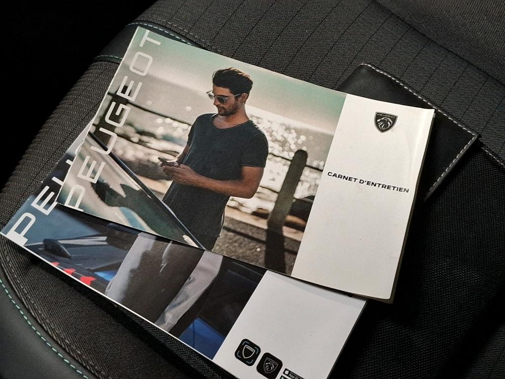 Peugeot 2008 PureTech 130 S&S EAT8 Allure Pack 2022