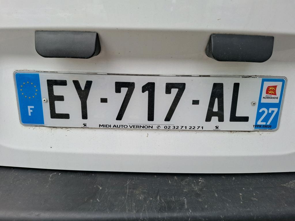 Peugeot PARTNER FOURGON STANDARD 1.6 BLUEHDI 75 BVM5 PREMIUM 2018