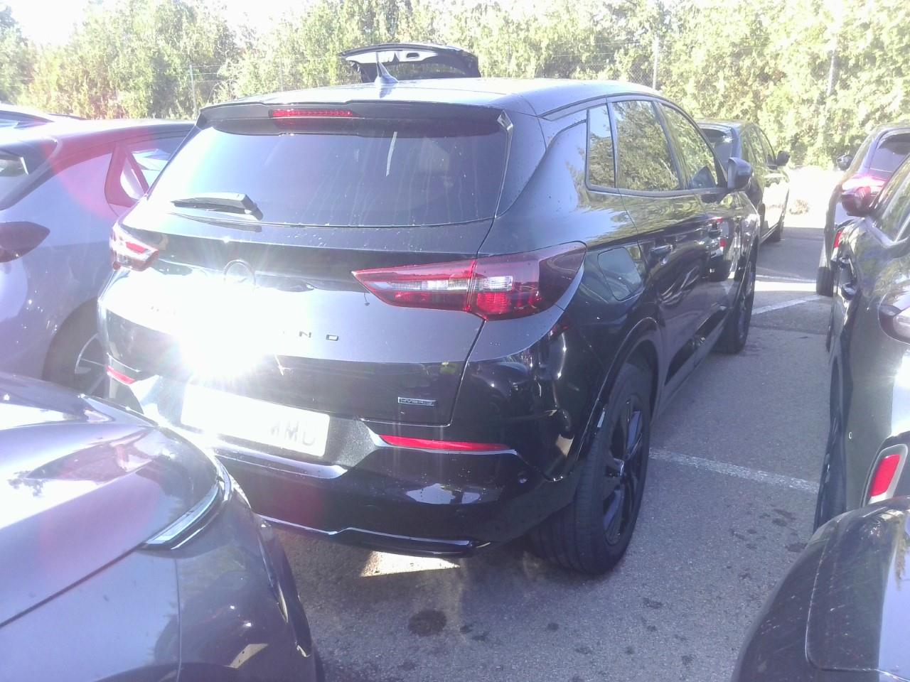 Foto Opel Grandland PHEV 4