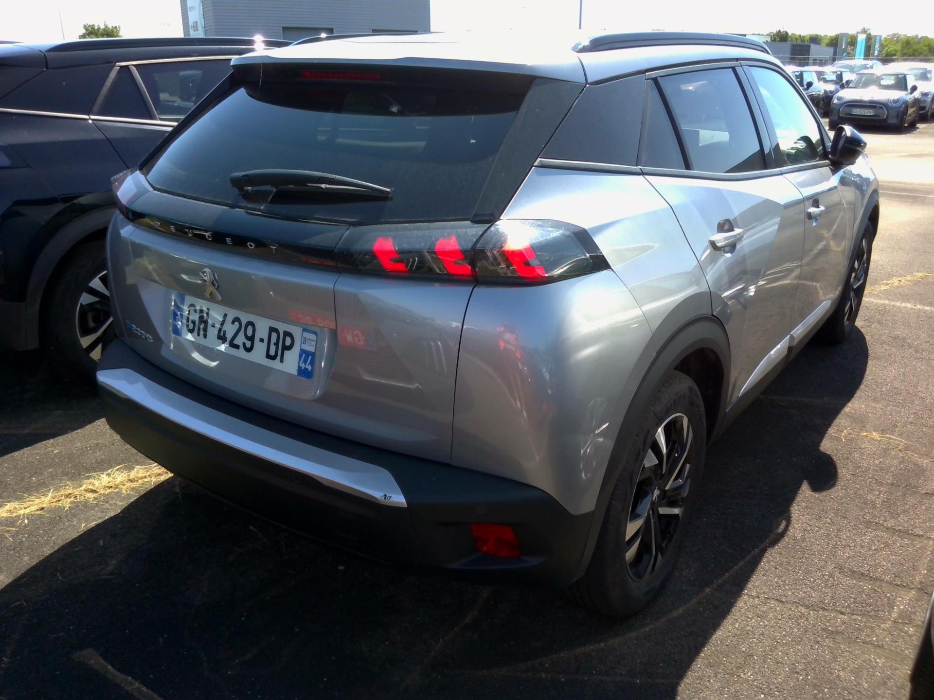 Peugeot 2008 Electrique 136 ch Allure 2023