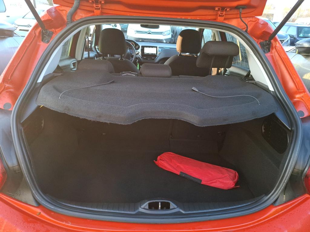 Peugeot 208 PureTech 82ch S&S BVM5 Tech Edition 2019