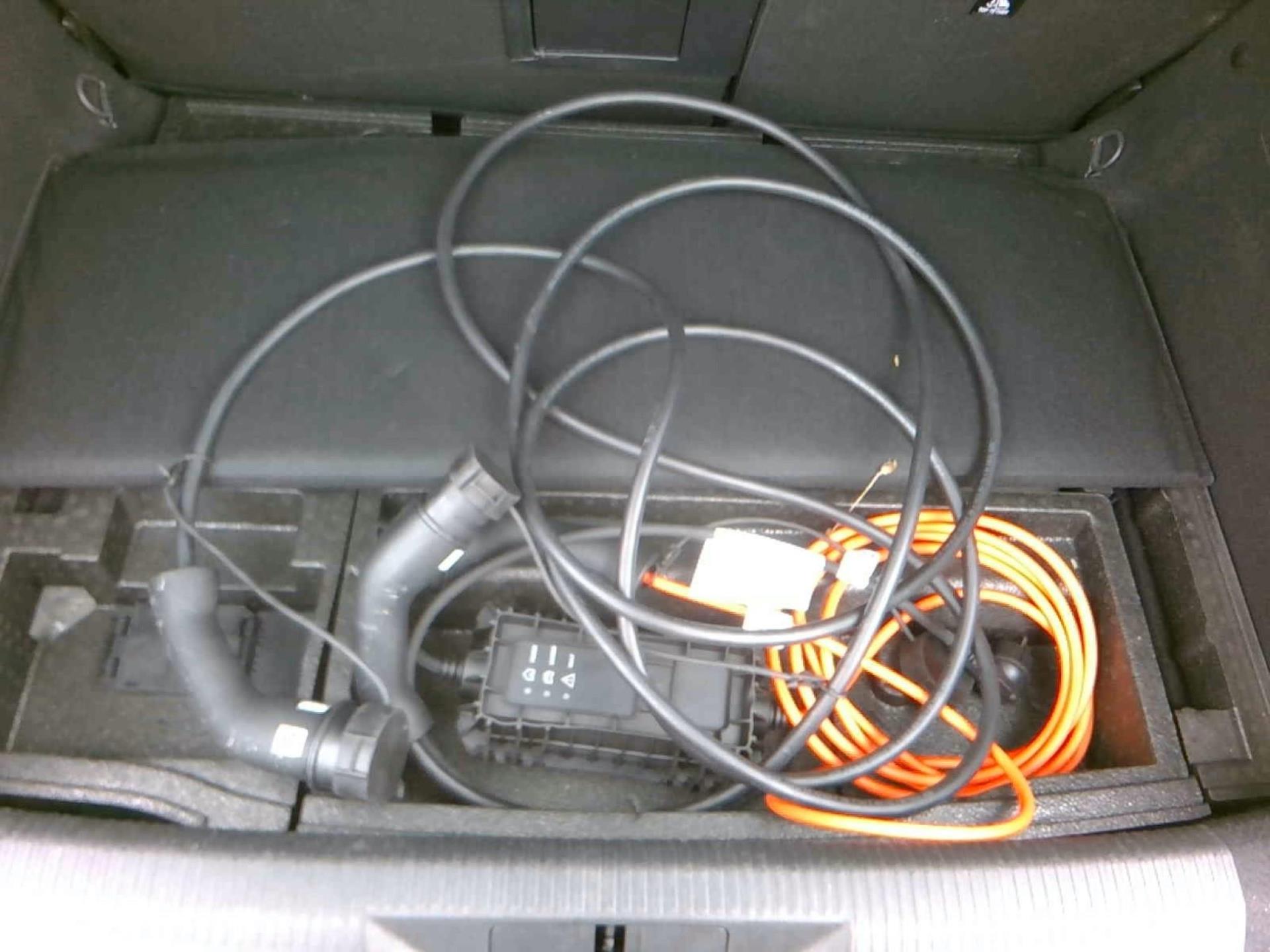 Peugeot 308 PHEV 180 e-EAT8 Allure 2024