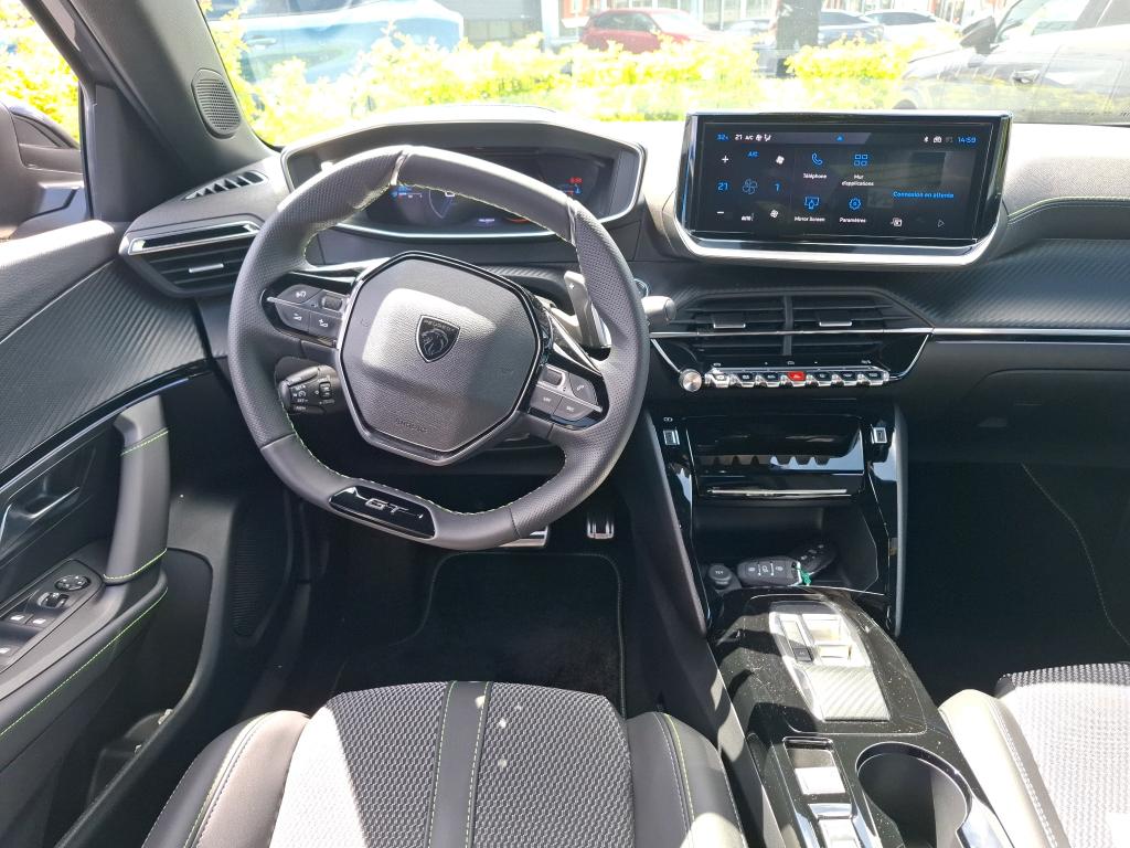 Peugeot 2008 Hybrid 145 e-DCS6 GT 2025