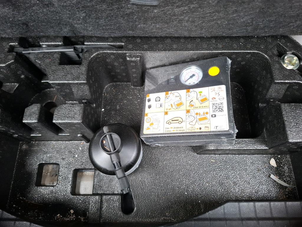 Peugeot 2008 Electrique 136 ch Allure 2021