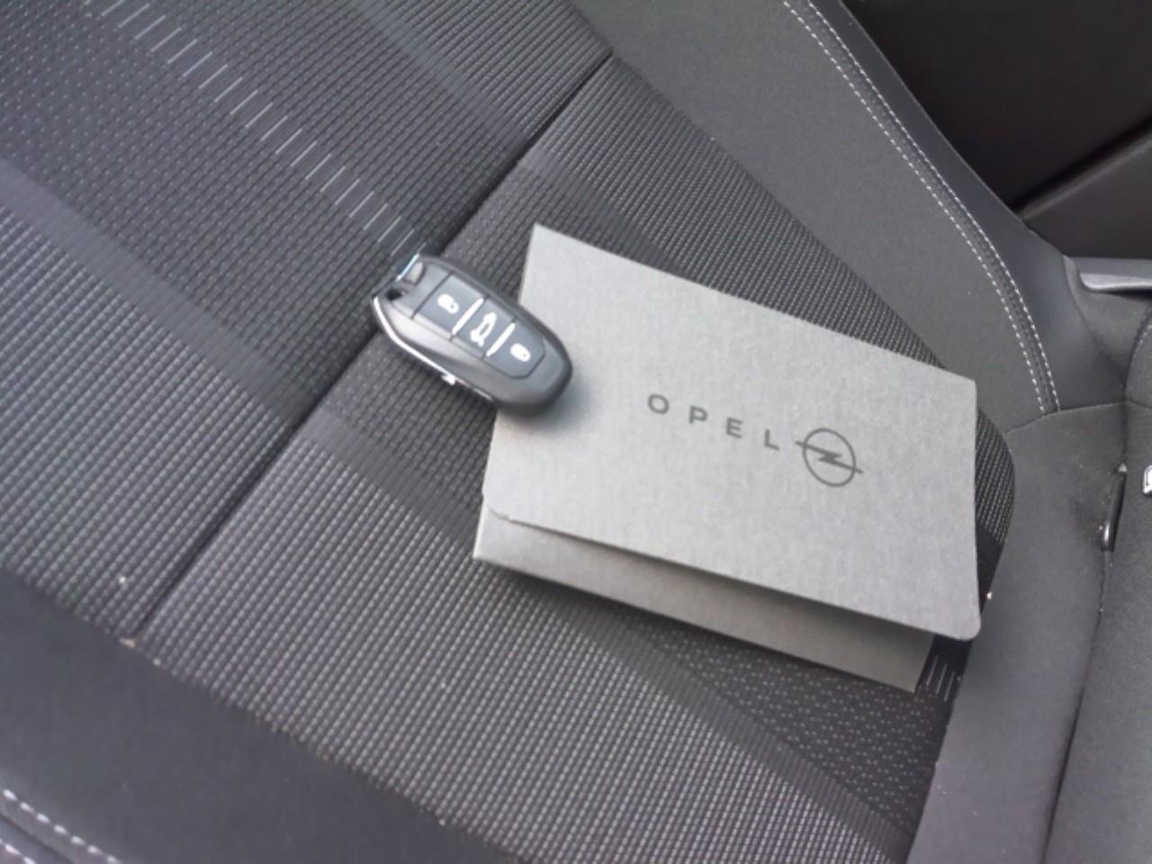 Foto Opel Grandland PHEV 10