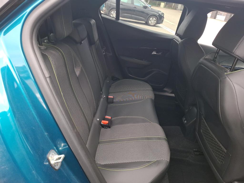 Peugeot 2008 Hybrid 145 ch e-DCS6 GT 2025