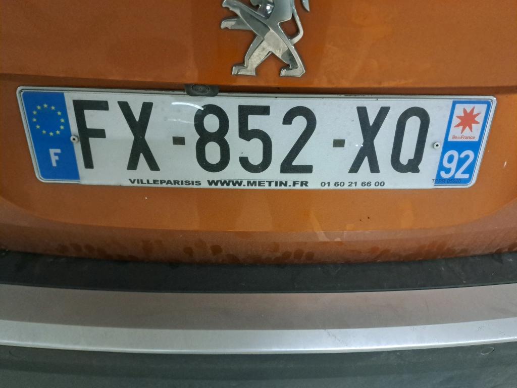 Peugeot 2008 PureTech 130 S&S EAT8 Allure Business 2021