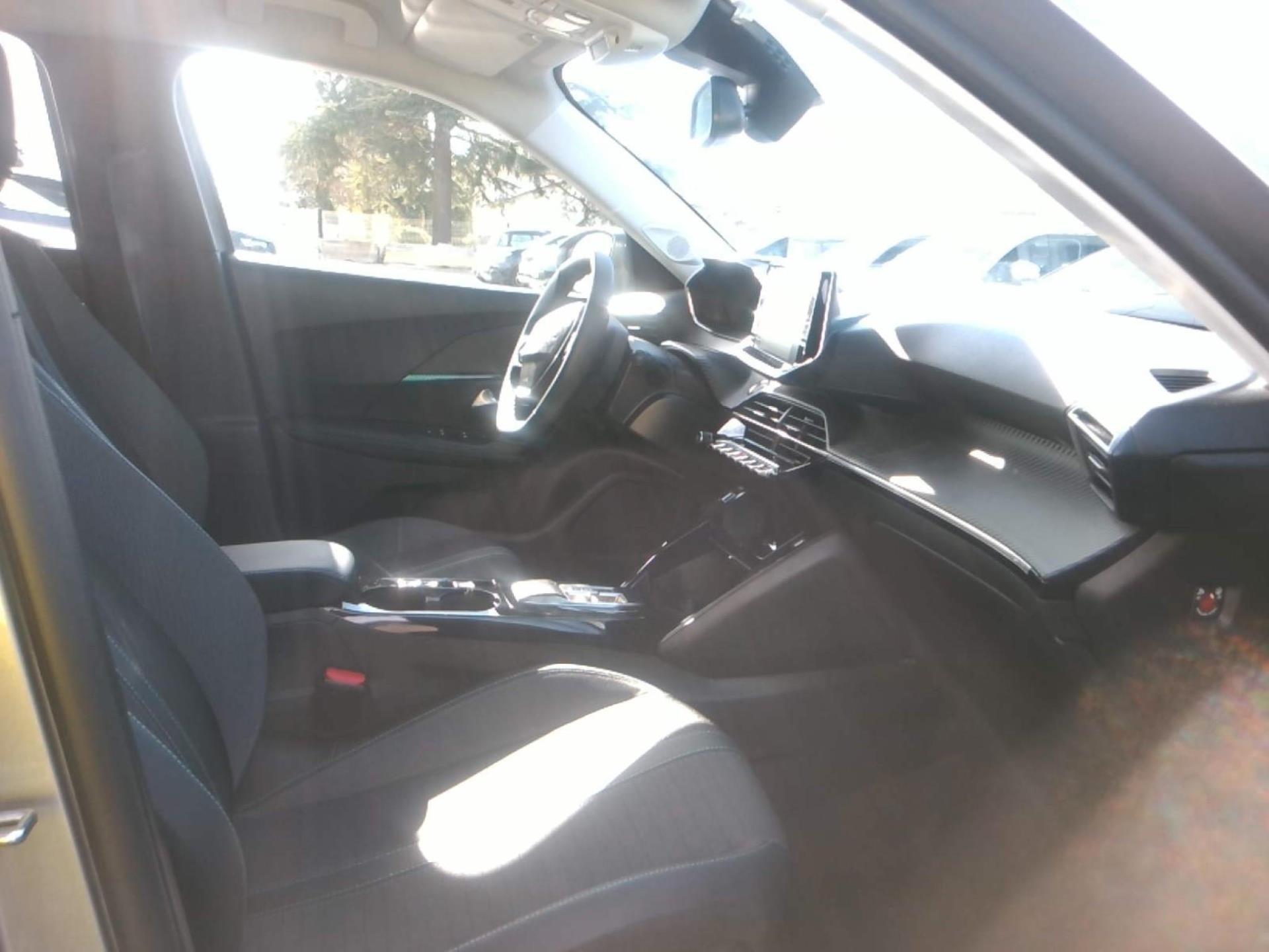 Peugeot 2008 Electrique 136 ch Allure 2022