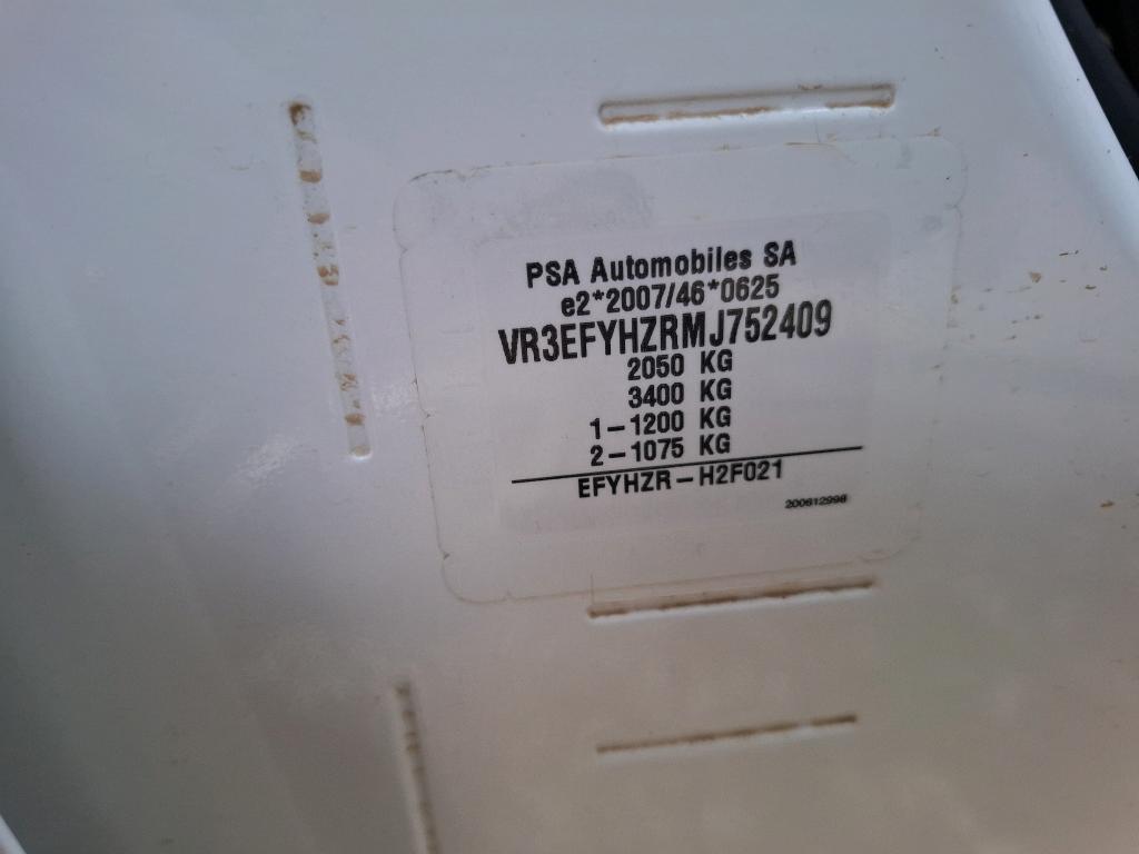 Peugeot PARTNER FOURGON STANDARD 650 KG BLUEHDI 130 S&S EAT8 ASPHALT 2021