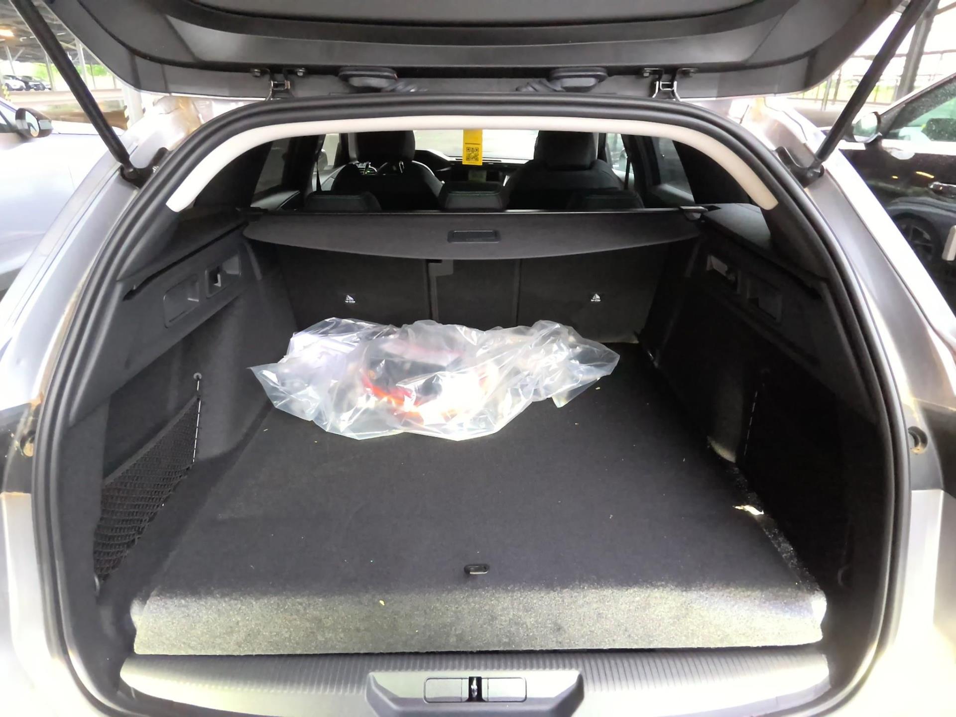 Peugeot 308 SW Plug-in Hybrid 195 ch e-DCS7 GT 2025