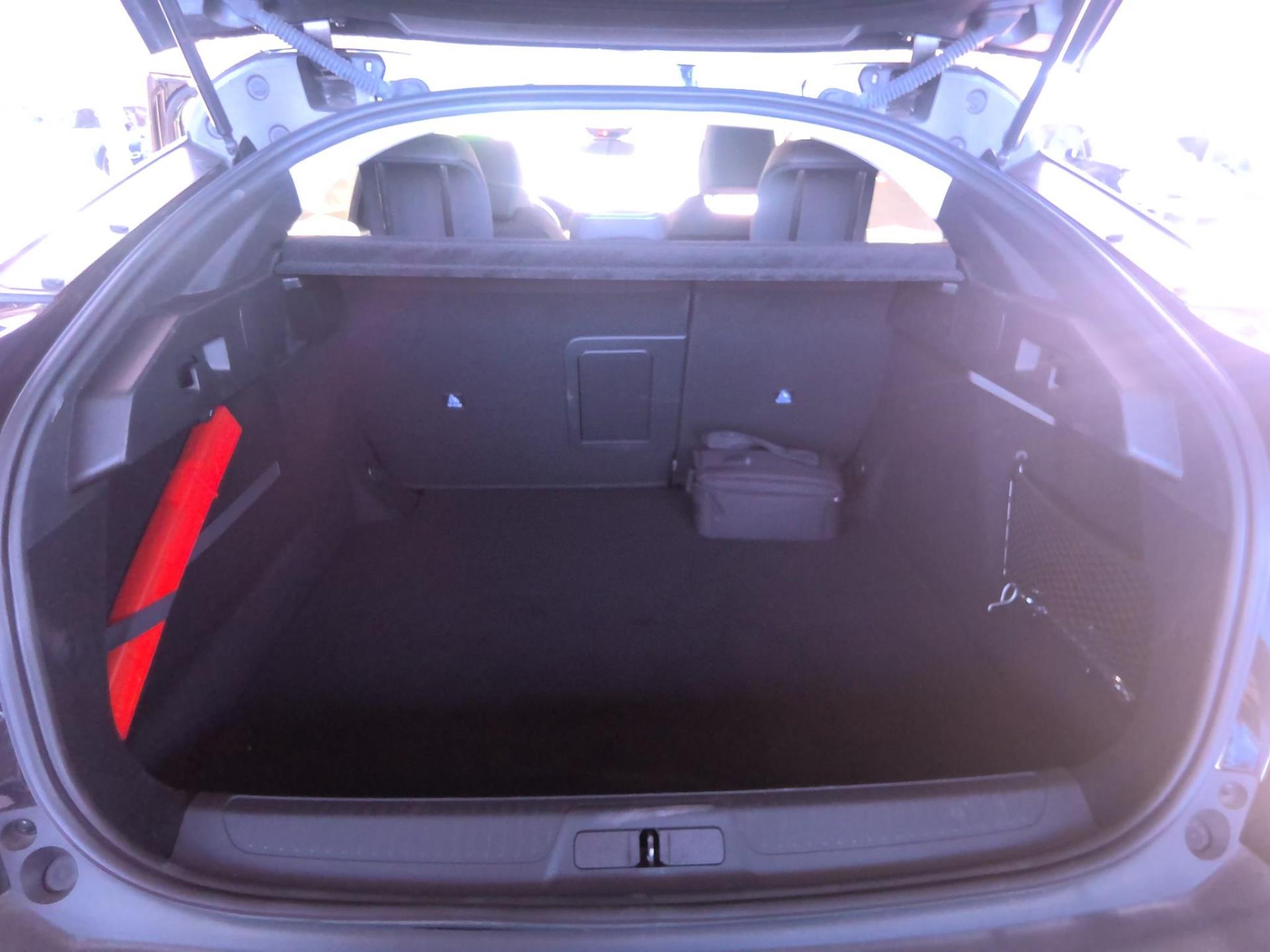 Peugeot 408 Hybrid 136 e-DCS6 Allure 2024