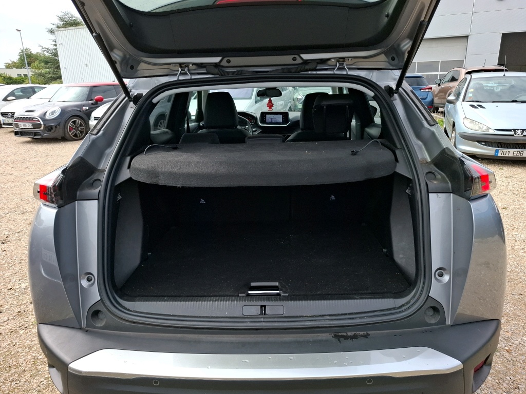 Peugeot 2008 BlueHDi 130 S&S EAT8 Allure 2022