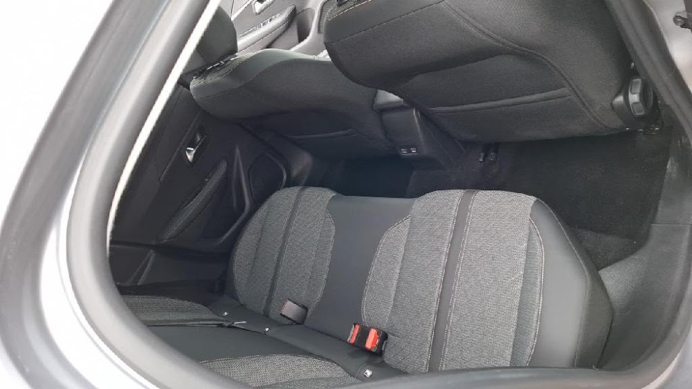 Foto Peugeot 208 11
