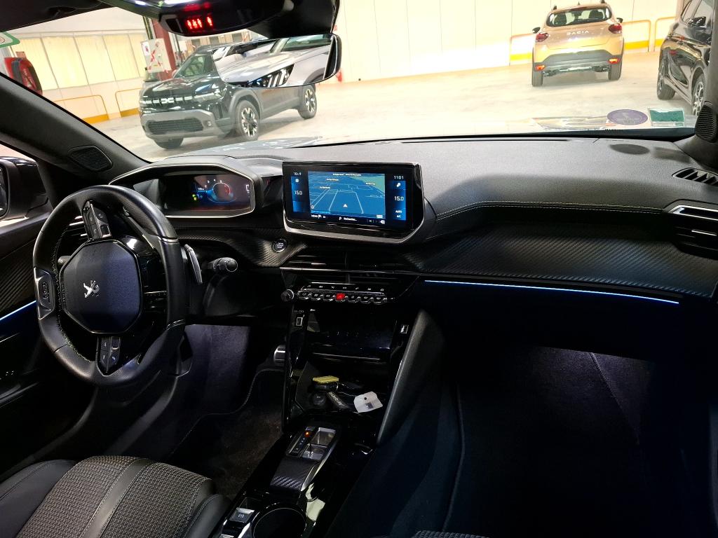 Peugeot 2008 PureTech 130 S&S EAT8 GT 2022