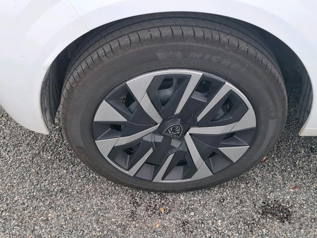 Peugeot 208 Hybrid 110 ch e-DCS6 Style 2025