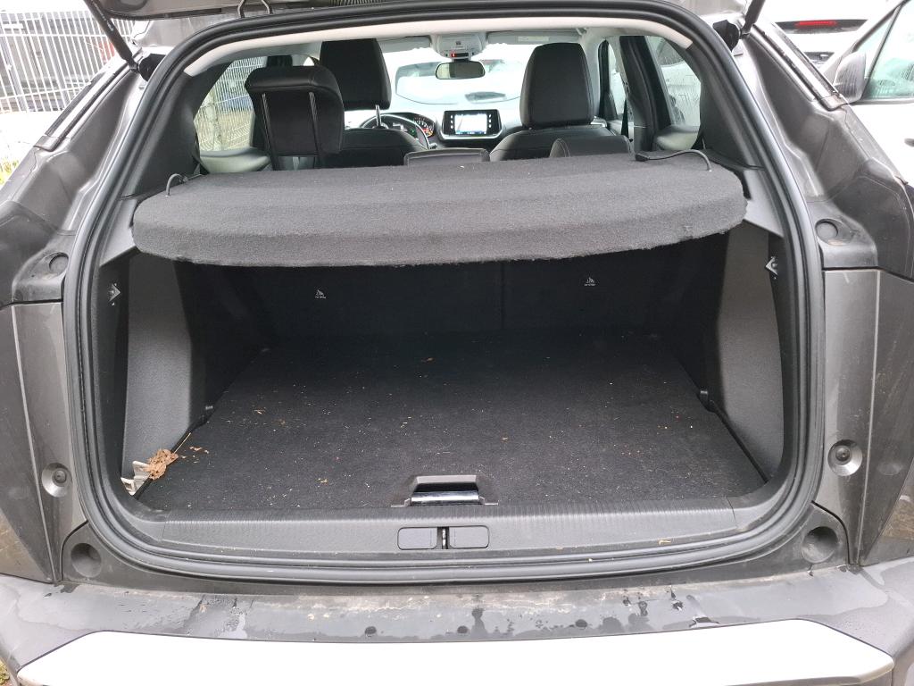 Peugeot 2008 BlueHDi 130 S&S EAT8 Allure 2021