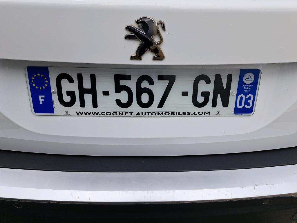 Peugeot 2008 BlueHDi 130 S&S EAT8 Allure 2022