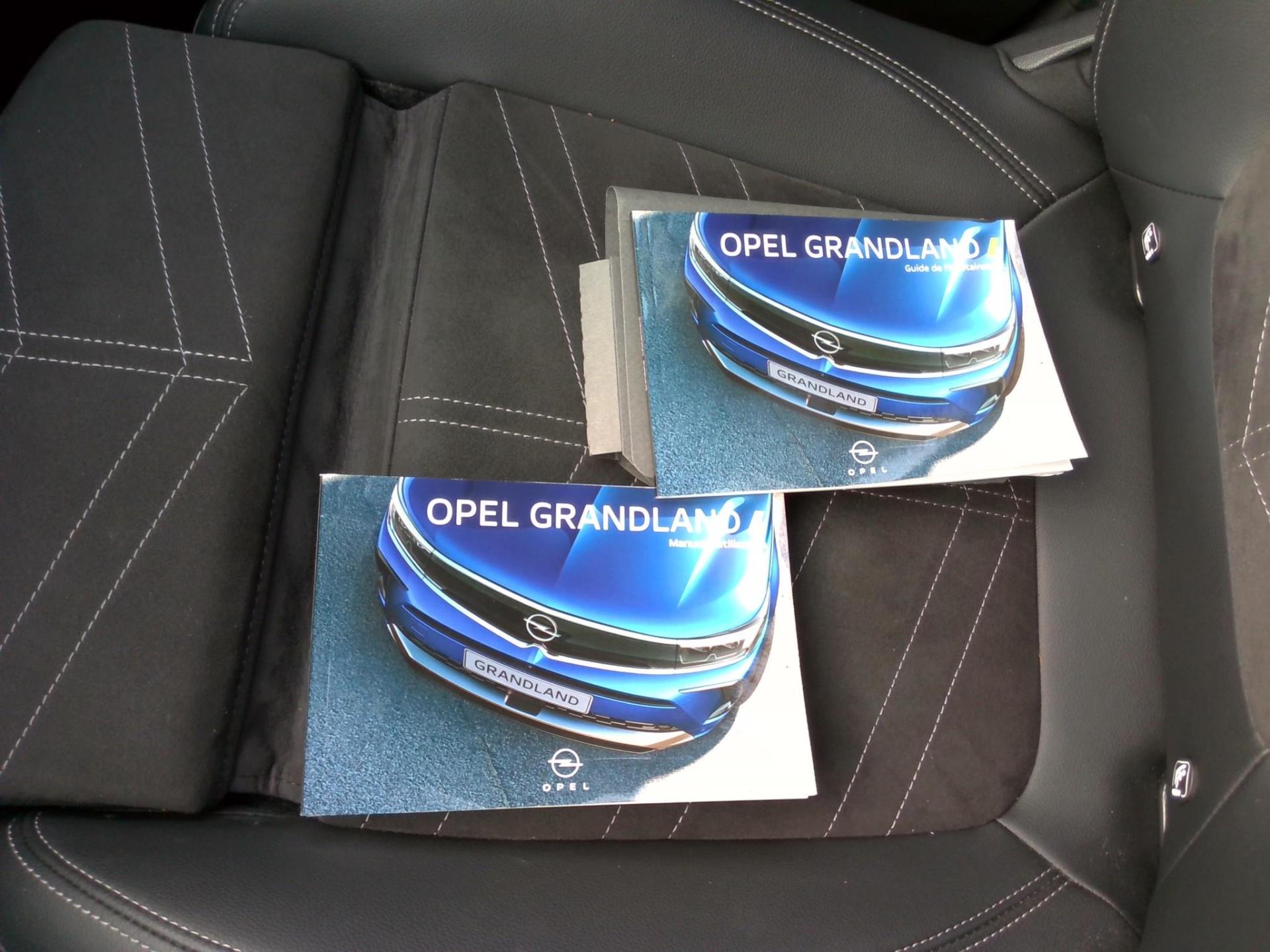 Opel Grandland Hybrid4 300 ch AWD BVA8 Ultimate 2022