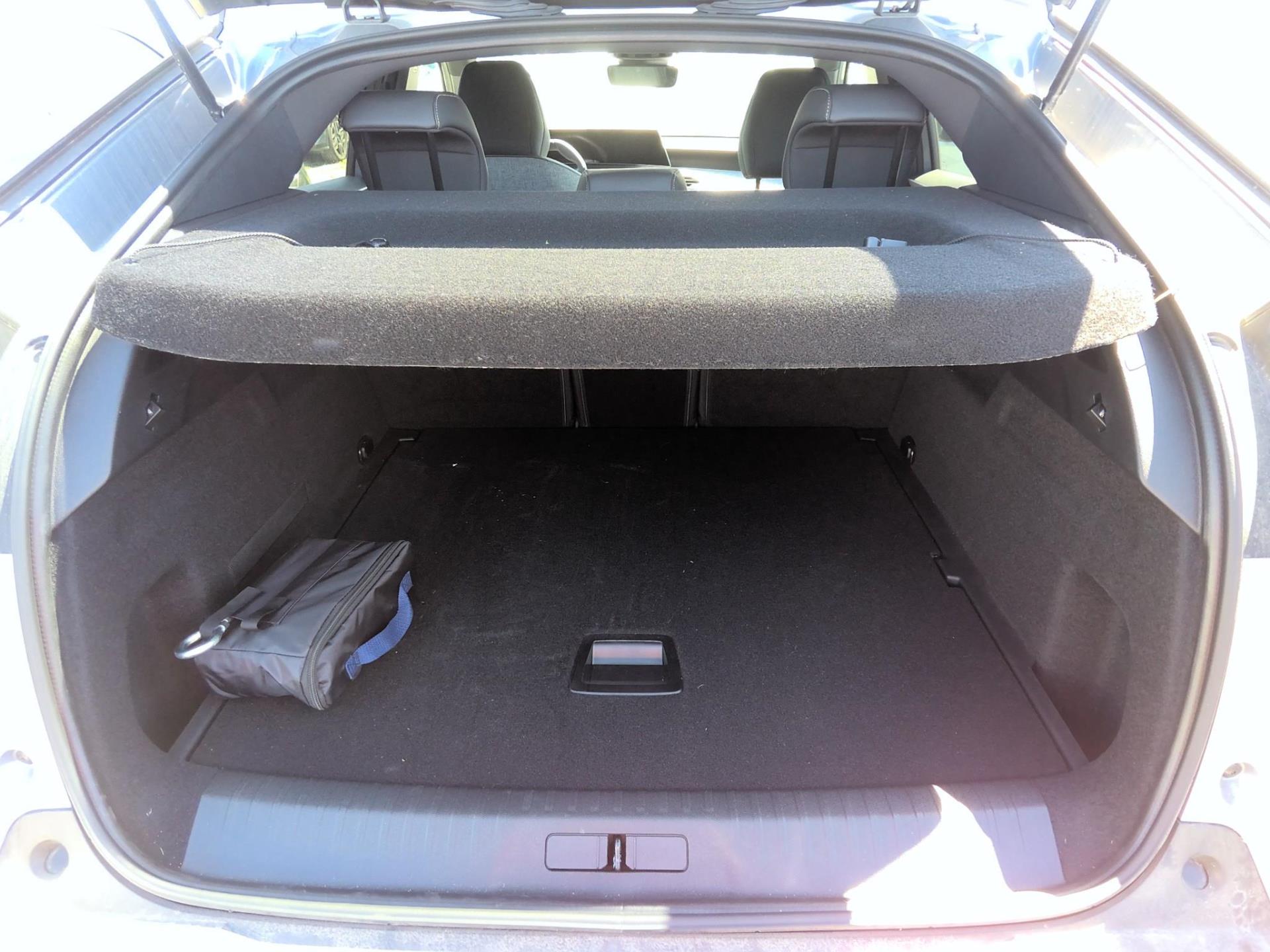 Peugeot 3008 Hybrid 145 e-DCS6 Allure 2025