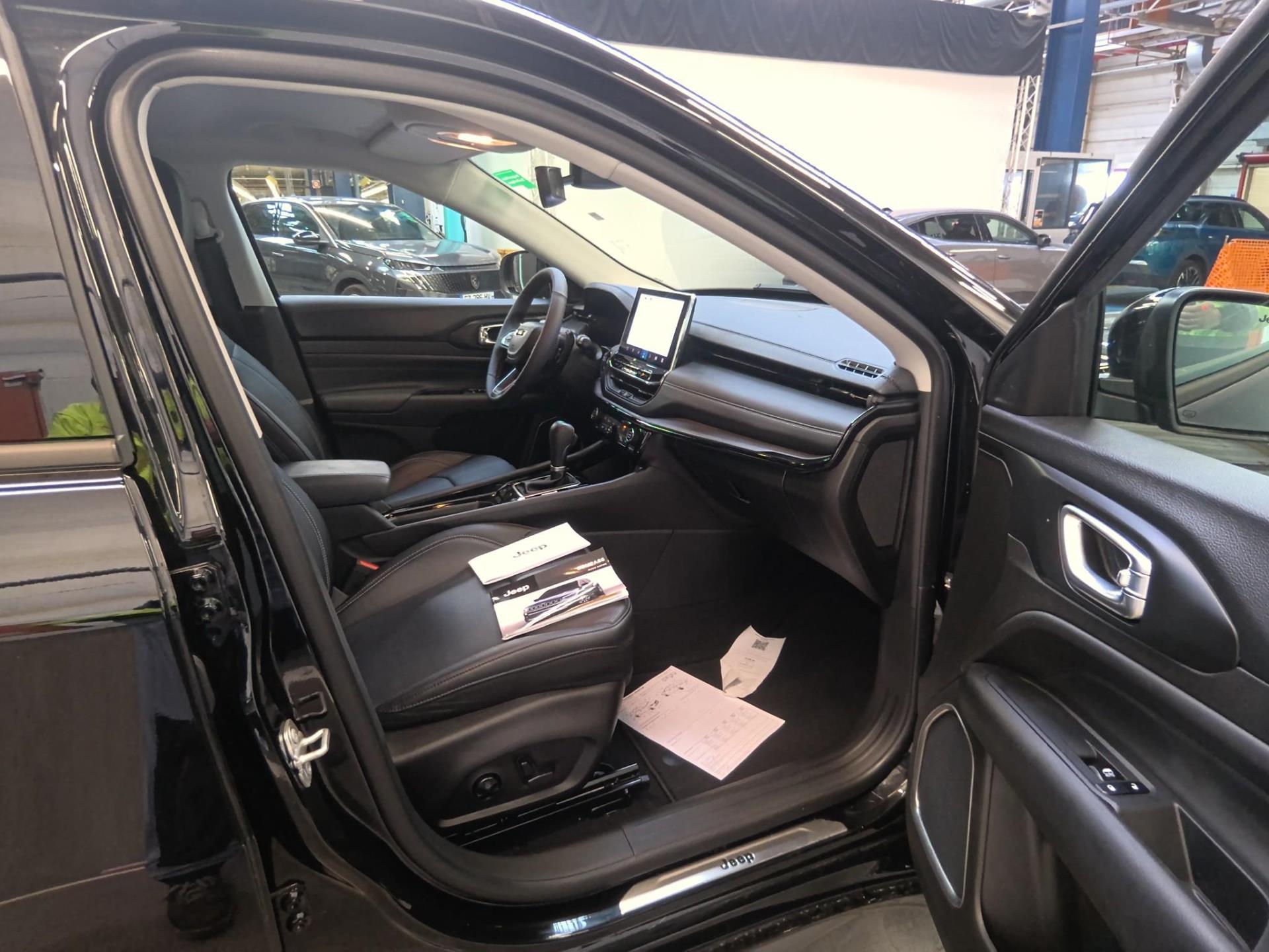 JEEP Compass 1.5 Turbo T4 130 ch BVR7 e-Hybrid Summit 2025