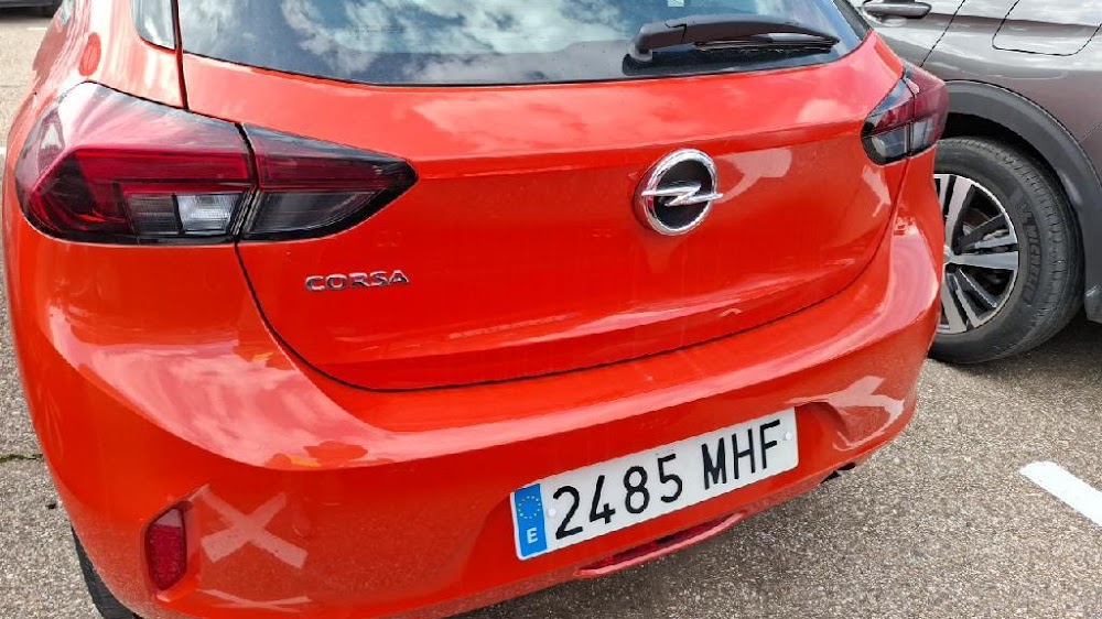 Opel Corsa Corsa Elegance 1.2T XHL AT8 S/S 100 CV (74kW)