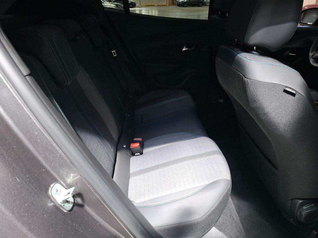 Peugeot 2008 PureTech 130 S&S EAT8 Allure Pack 2022