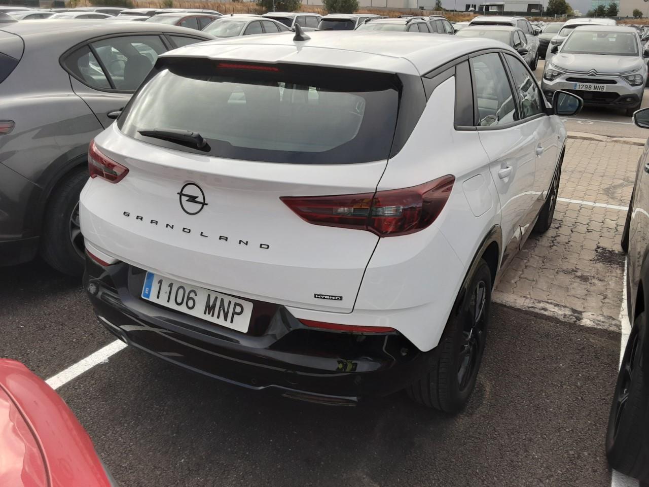 Foto Opel Grandland PHEV 4