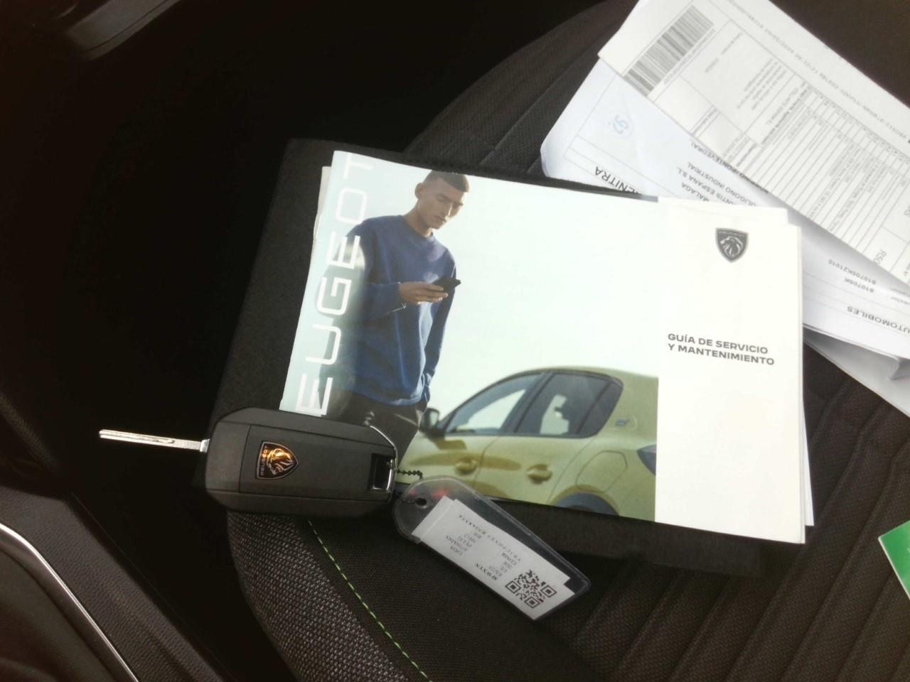 Foto Peugeot 208 17