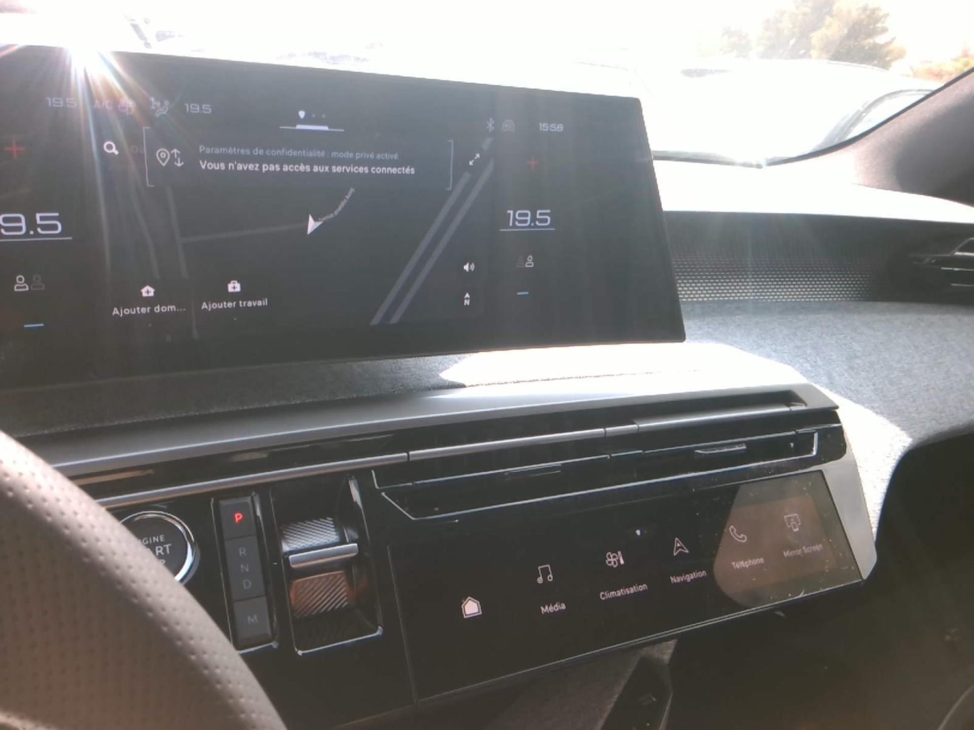 Peugeot 5008 Hybrid 136 e-DCS6 GT 2025