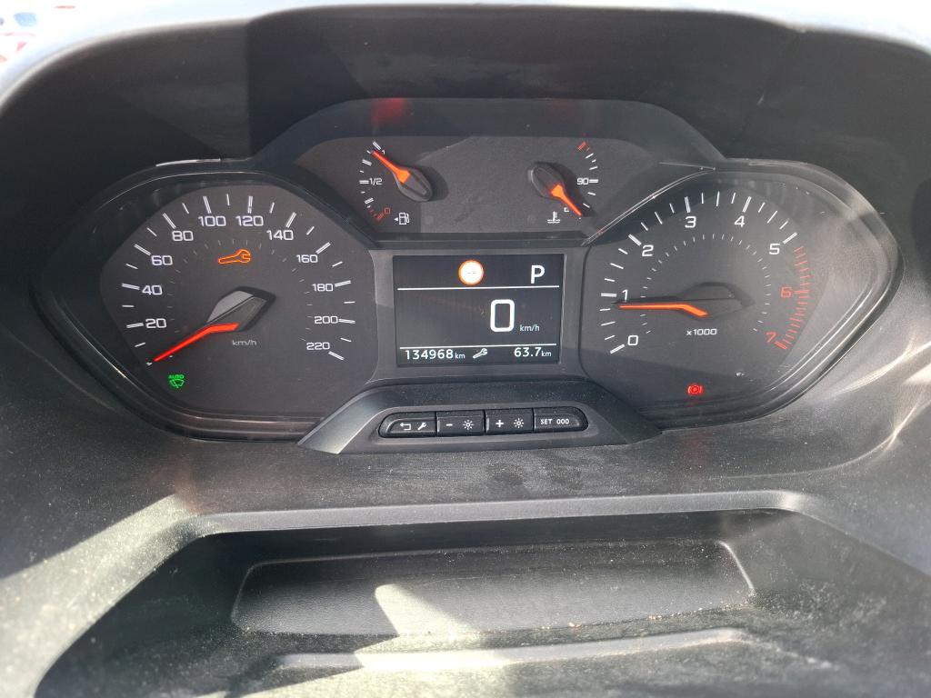 Peugeot PARTNER FOURGON STANDARD 650 KG BLUEHDI 130 S&S EAT8 ASPHALT 2020
