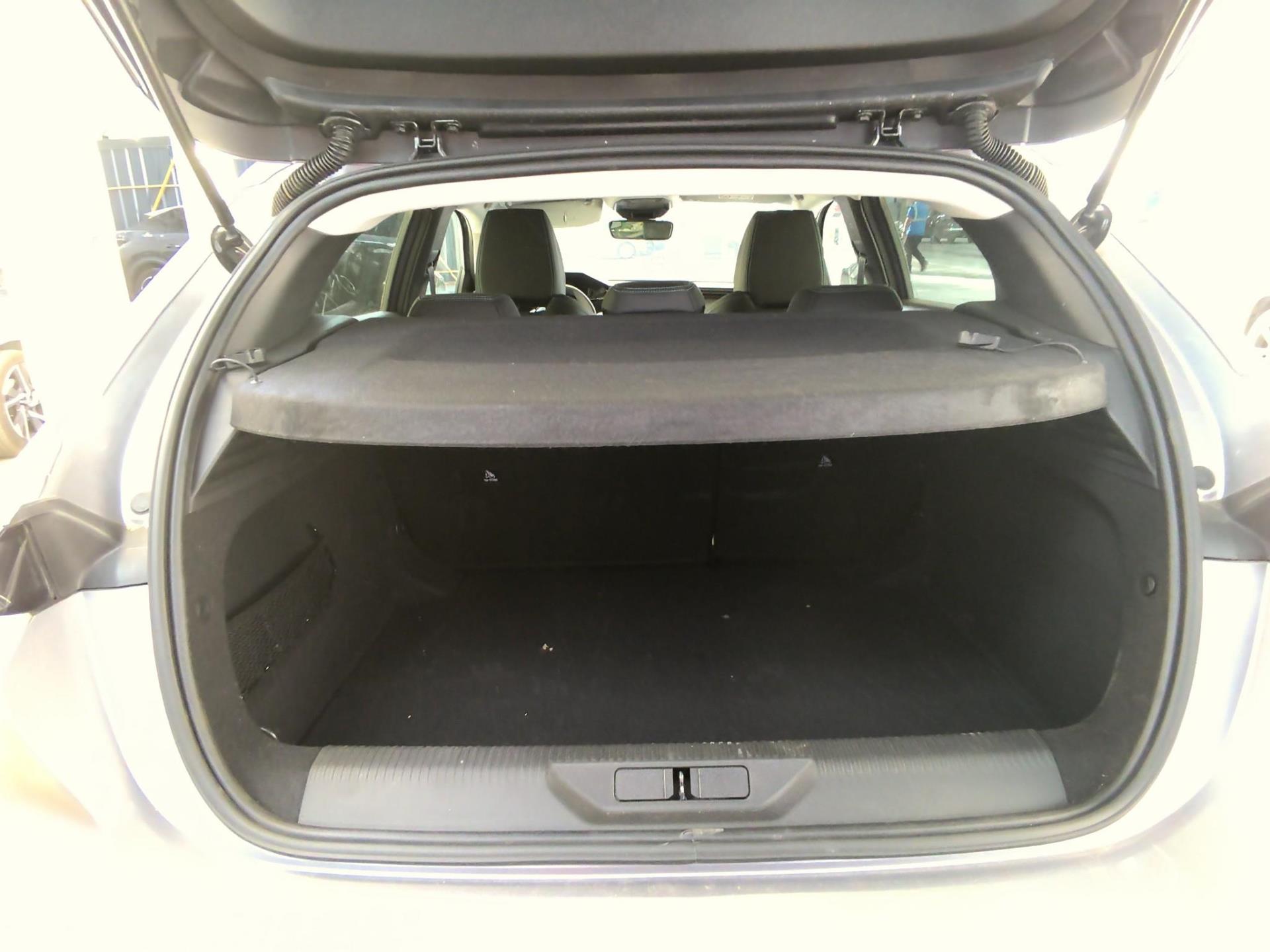 Peugeot 308 Hybrid 145 e-DCS6 Allure 2025