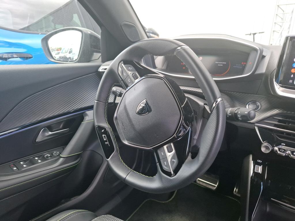 Peugeot 2008 Hybrid 145 ch e-DCS6 GT 2025