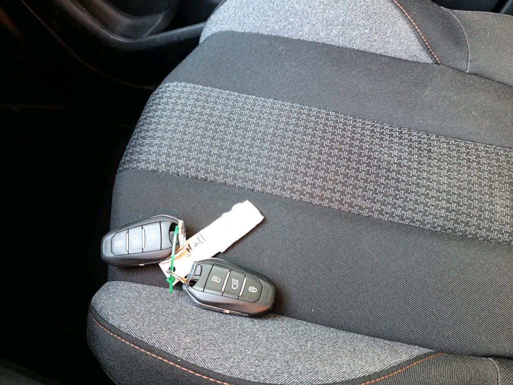 Peugeot 3008 BlueHDi 130ch S&S EAT8 Active Pack 2022