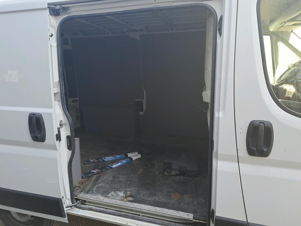 Peugeot BOXER TOLE 335 L1H1 BLUEHDI 120 S&S ASPHALT 2020