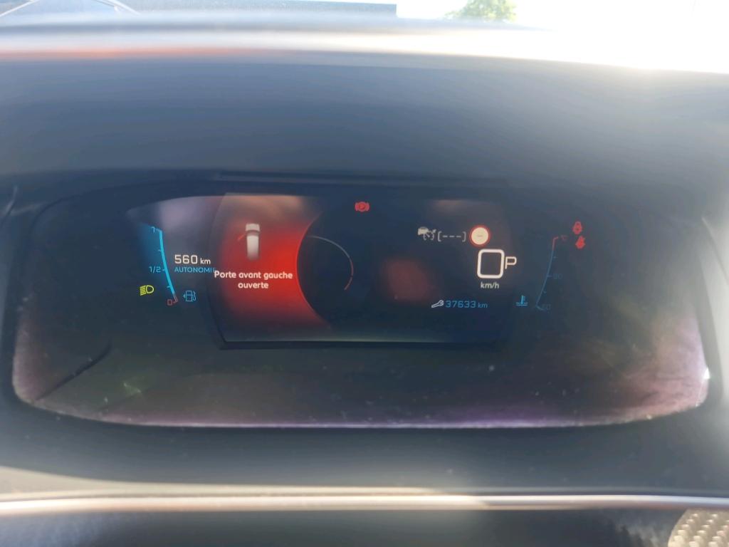 Peugeot 2008 BlueHDi 130 S&S EAT8 GT 2022