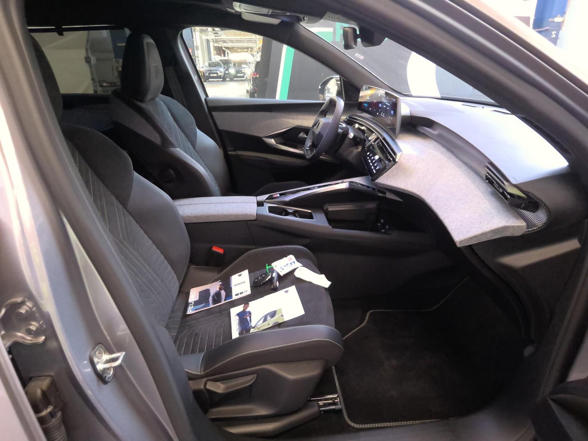 Peugeot 5008 Electrique 73 kWh 210 ch GT 2024