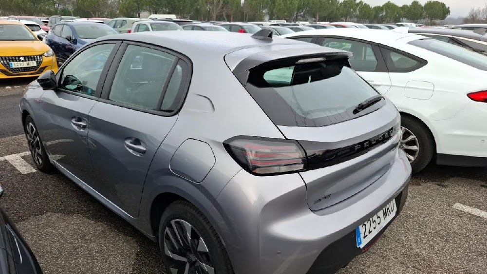 Foto Peugeot 208 6