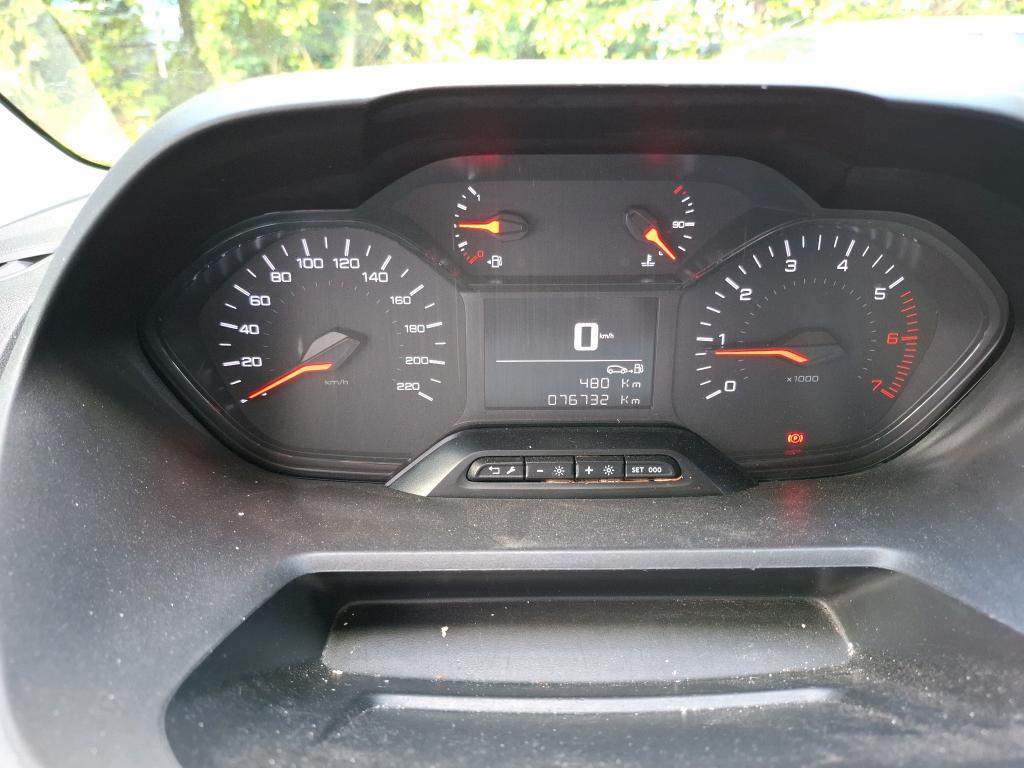 Peugeot PARTNER FOURGON STANDARD 650 KG BLUEHDI 75 BVM5 PREMIUM 2020