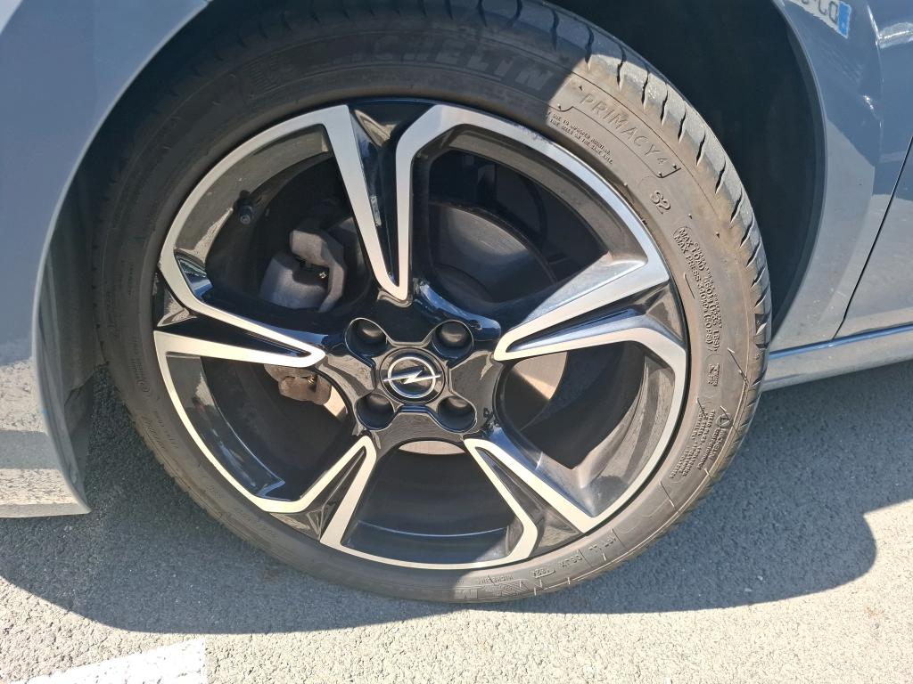 Opel Corsa 1.2 Turbo Hybrid 136 ch e-DCT6 GS 2024