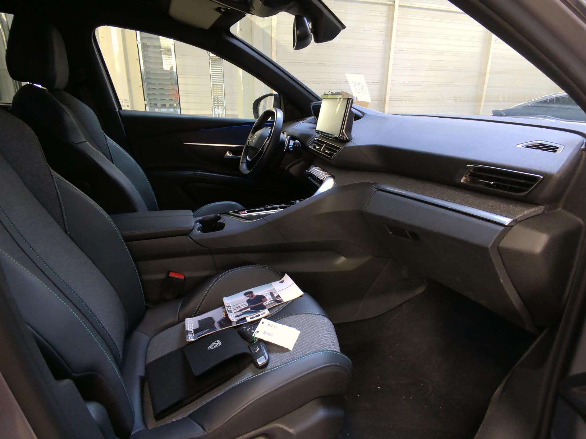Peugeot 5008 Hybrid 136 e-DCS6 Allure Pack 2023