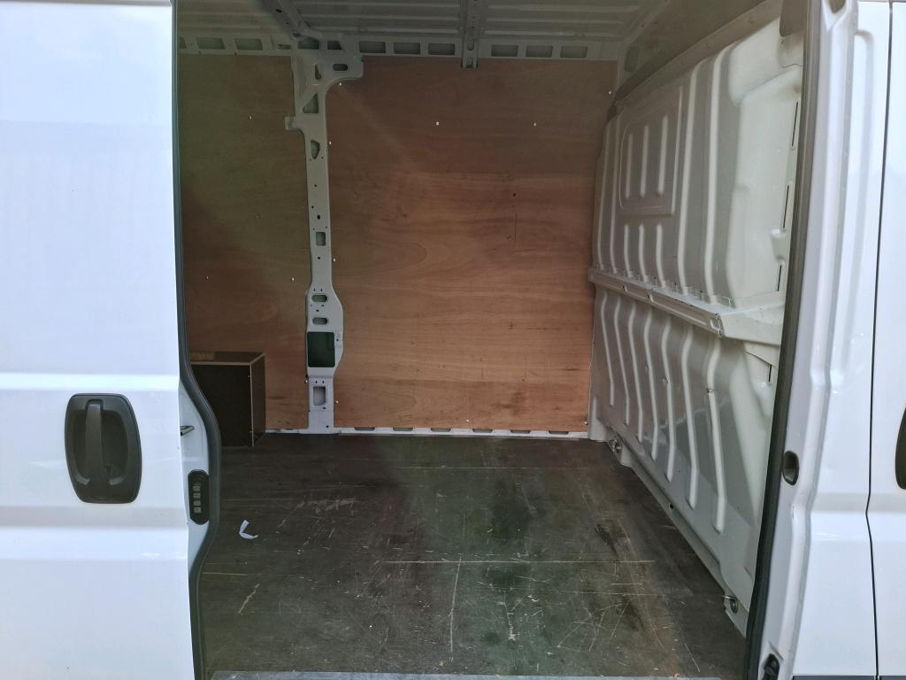 Peugeot BOXER TOLE 335 L2H2 BLUEHDI 140 S&S ASPHALT 2021