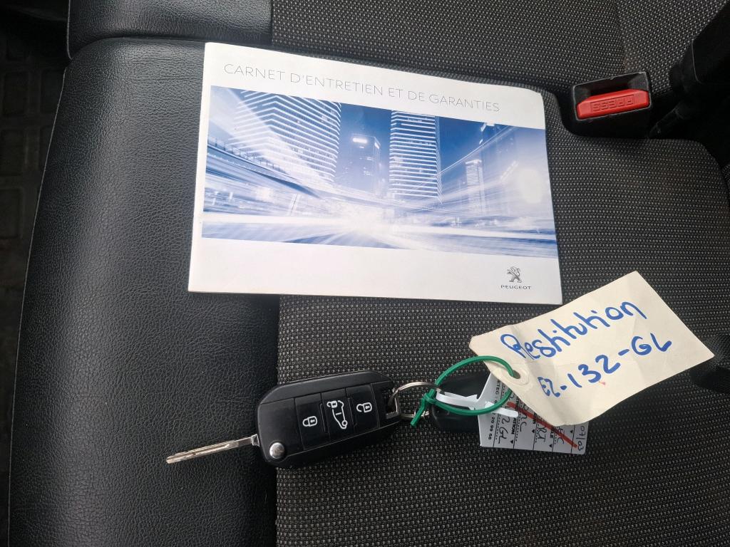 Peugeot EXPERT FGN TOLE COMPACT BLUEHDI 115 S&S BVM6 PREMIUM PACK 2018