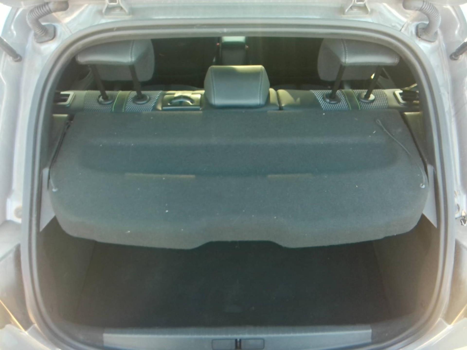 Peugeot 208 Hybrid 136 e-DCS6 GT 2024