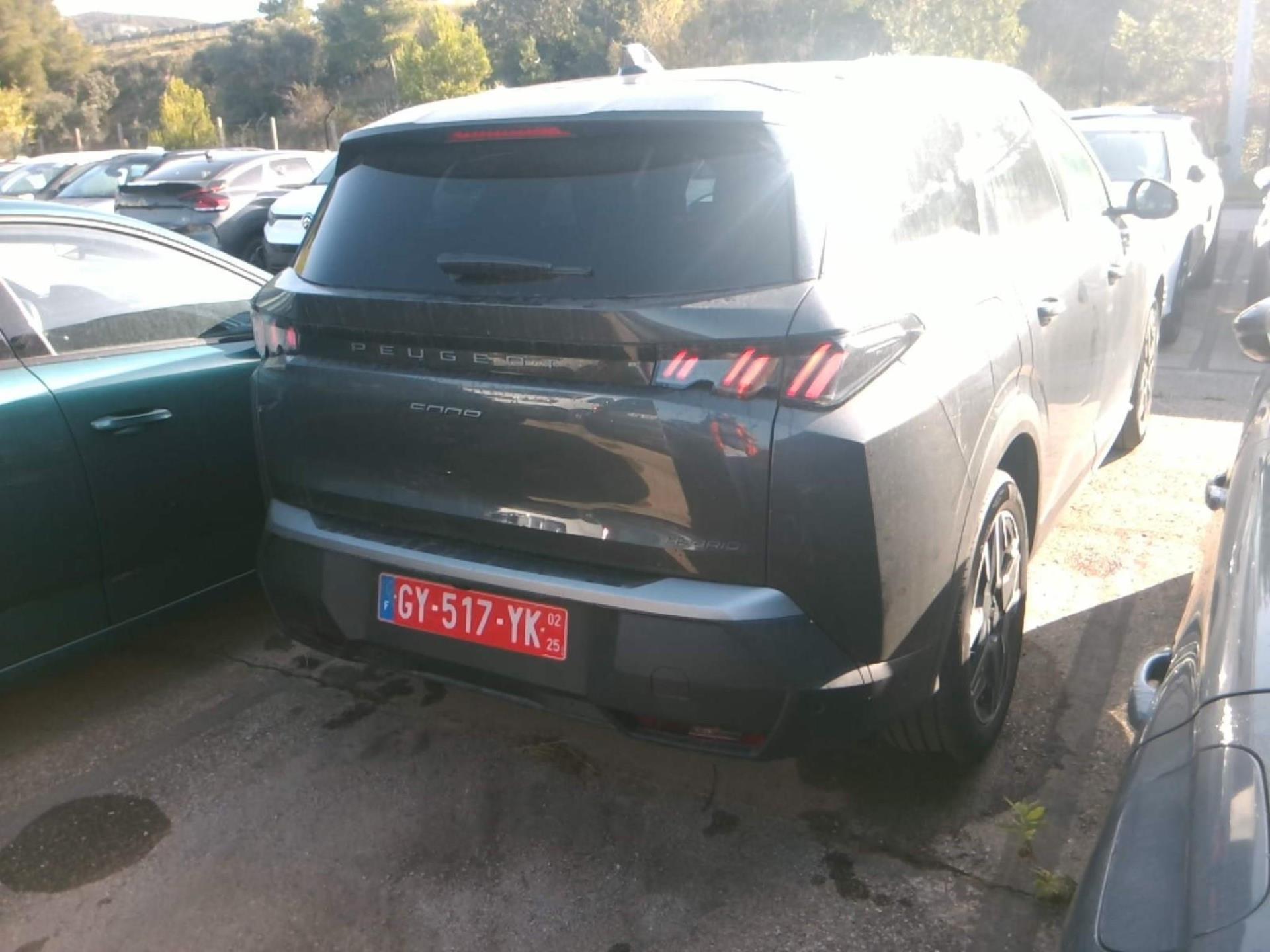 Peugeot 5008 Hybrid 136 e-DCS6 Allure 2024