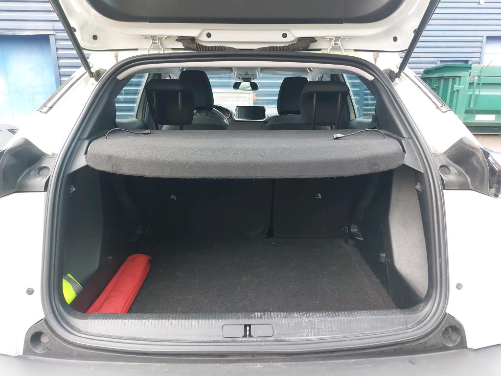 Peugeot 2008 BlueHDi 110 S&S BVM6 Active Business 2021