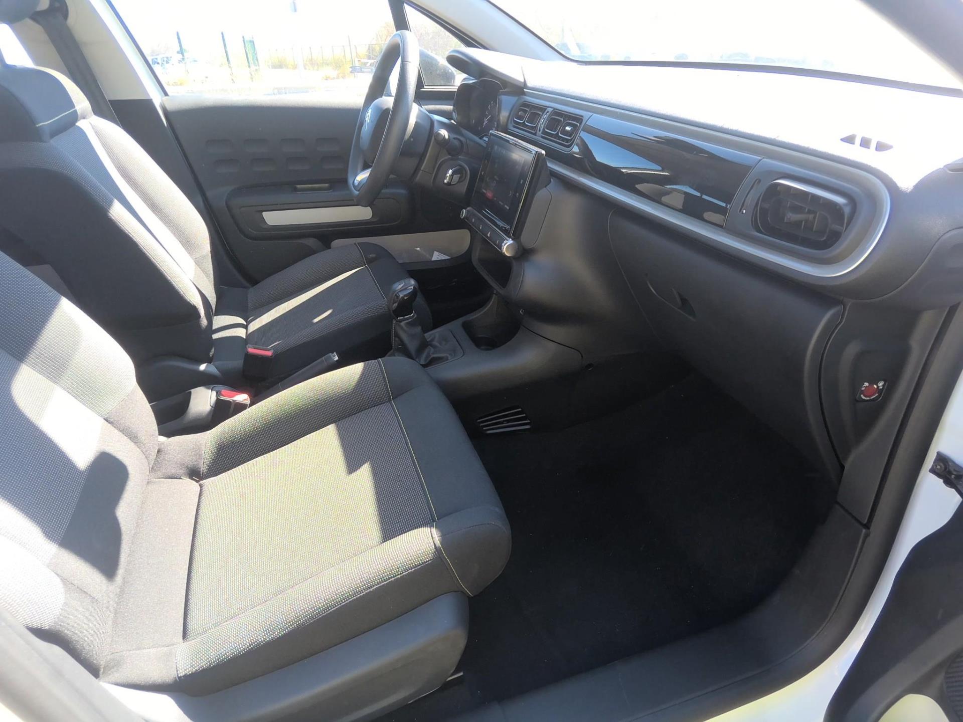 Citroen C3 PureTech 83 ch BVM5 Plus 2024