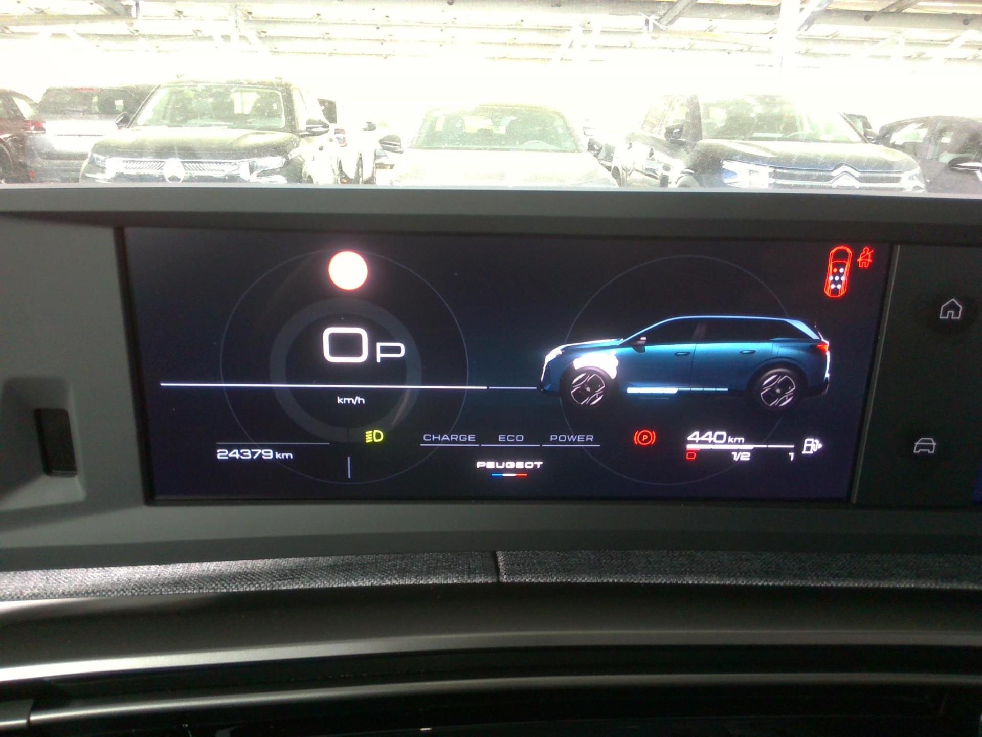 Peugeot 5008 Hybrid 145 ch e-DCS6 Allure 2025