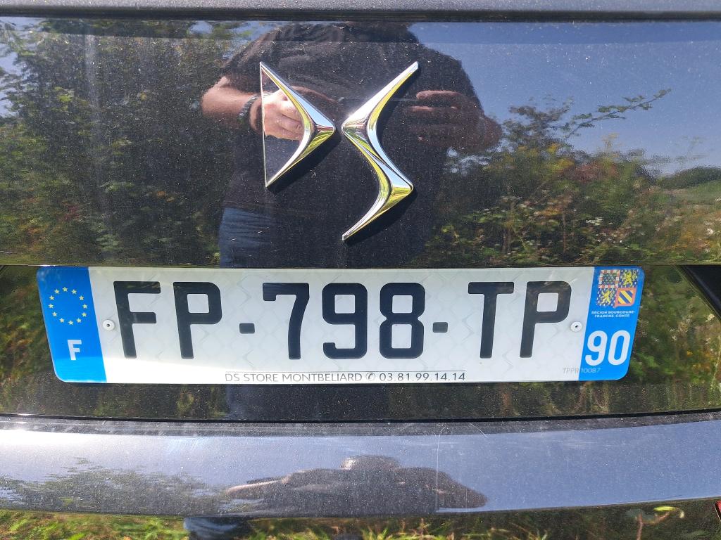 DS DS7 Crossback BlueHDi 130 EAT8 Performance Line+ 2020