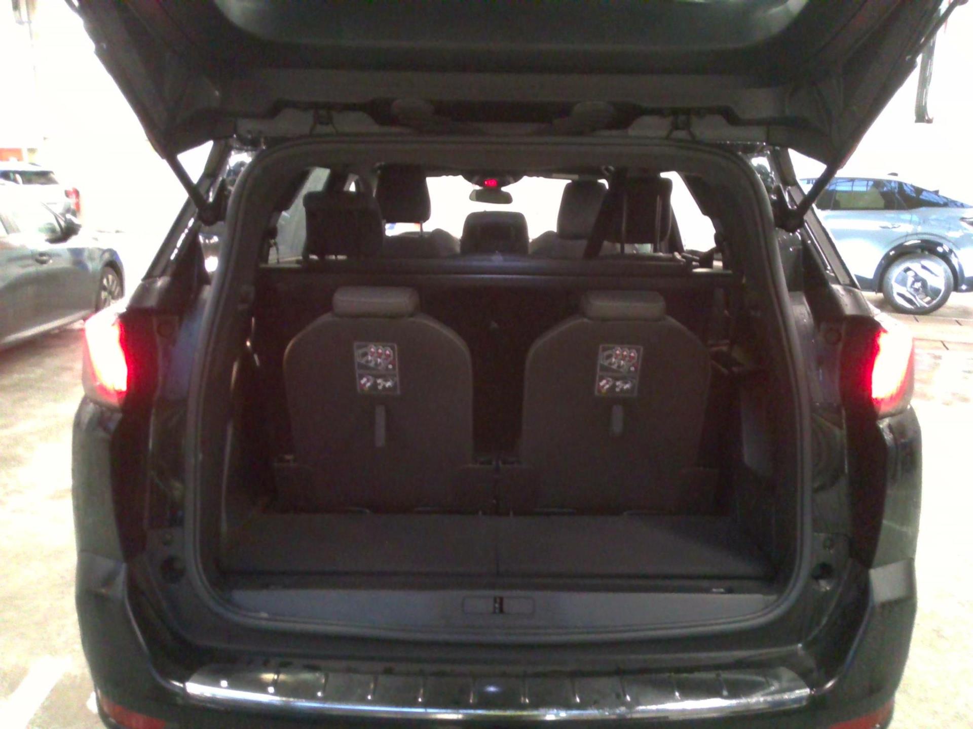 Peugeot 5008 BlueHDi 130ch S&S EAT8 Allure Pack 2024