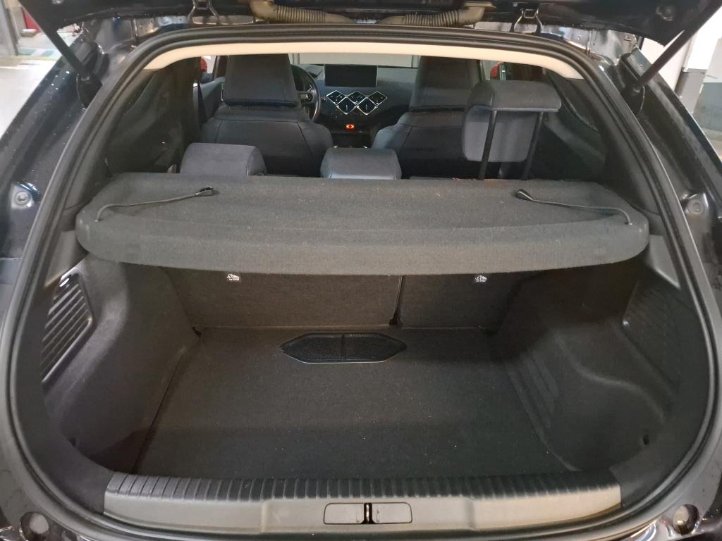 DS DS3 Crossback PureTech 130 EAT8 Ines de la Fressange Paris 2021